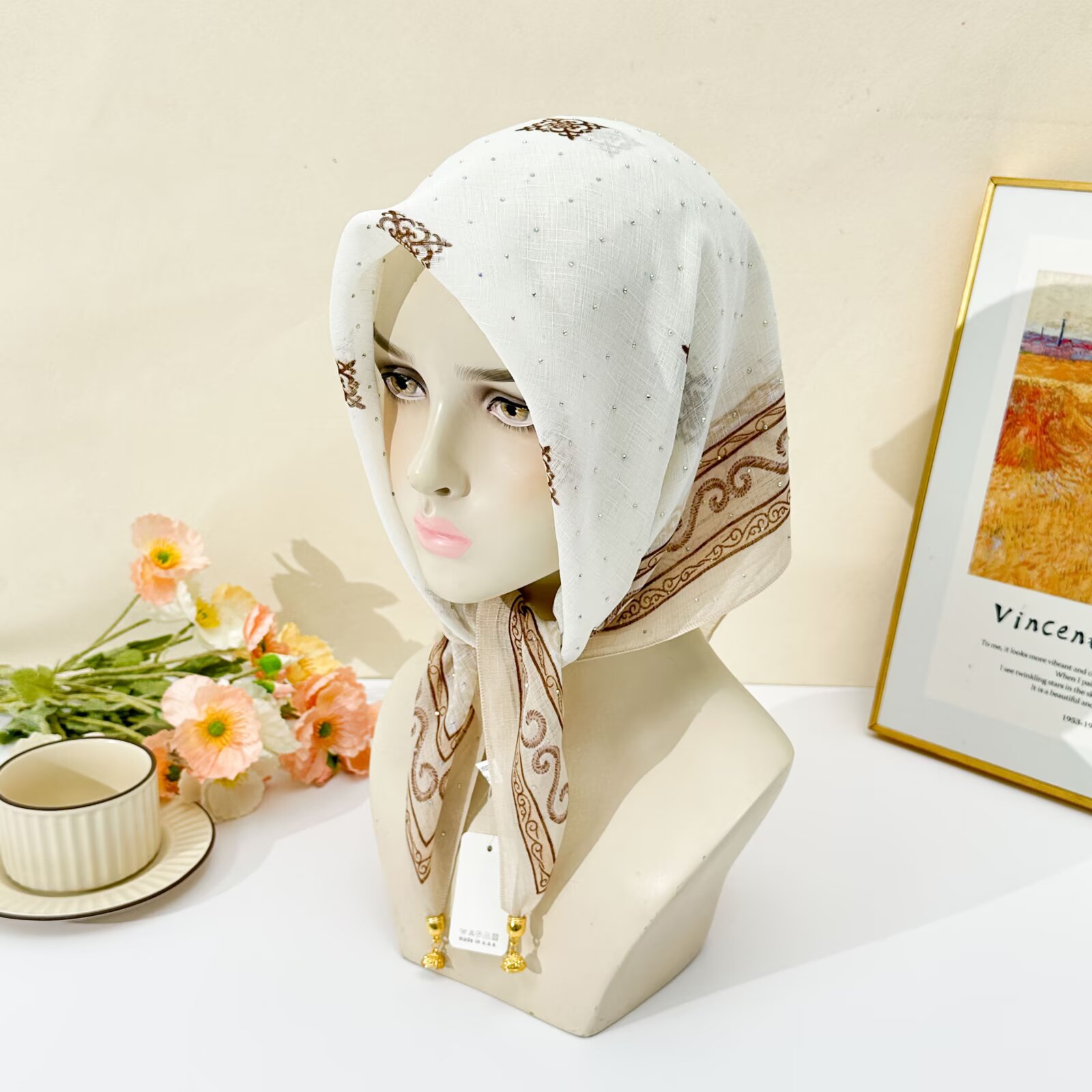White Ethnic Border Print Hija - огляд і ціна Go Ethnic Fashion
